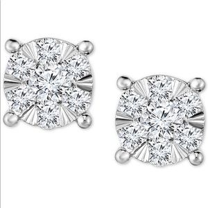 1/2 ct Genuine Diamond Stud 14 K Earrings NWT